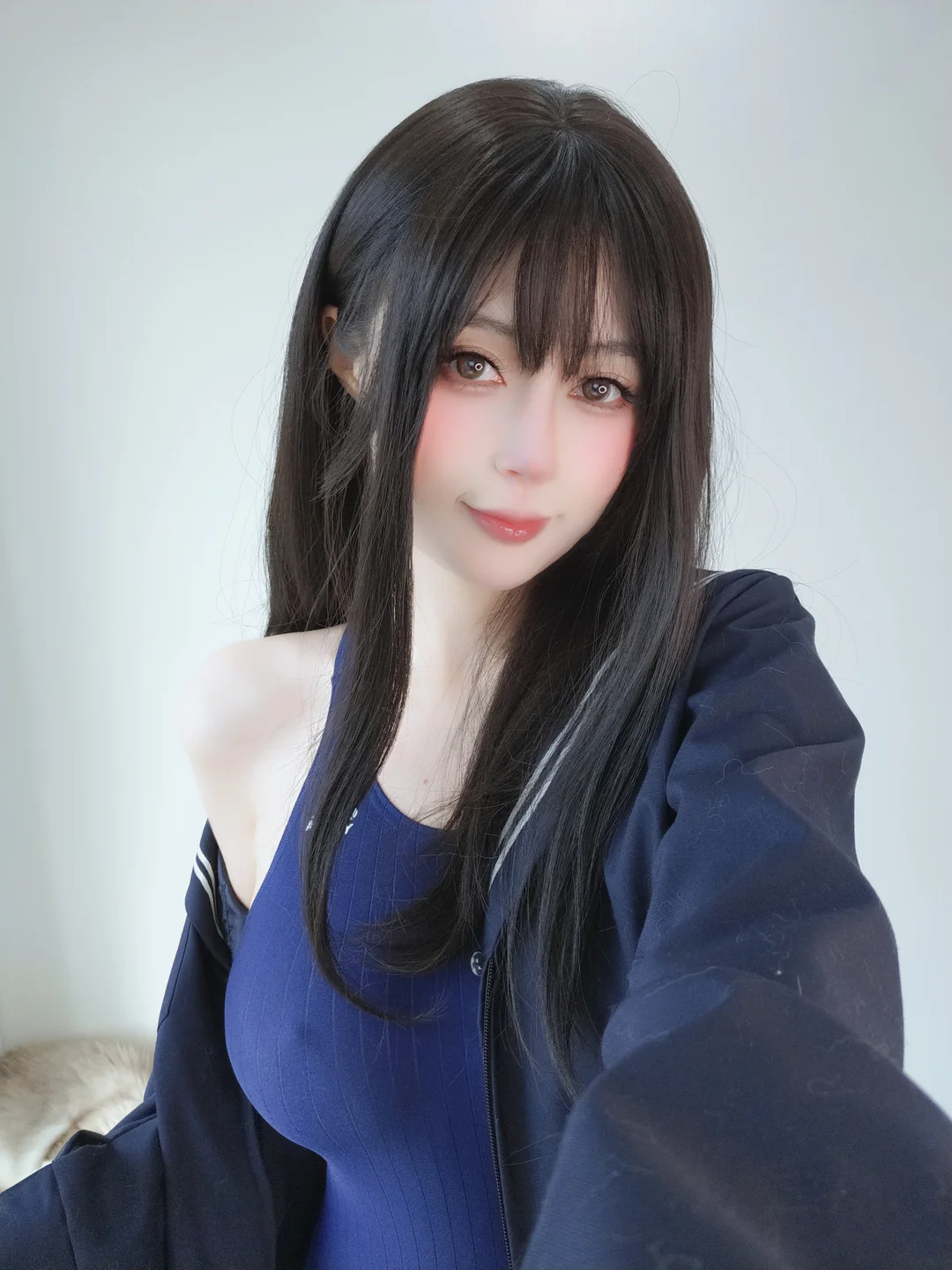 白银81 - 自摄Vol.99 黑丝死库水 [145P,19V-2.88GB]